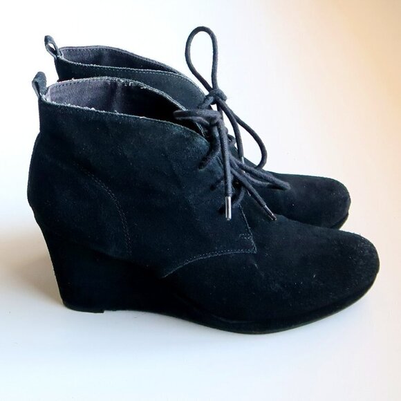 Dolce Vita Black Suede Leather Wedge Heel Lace Up Ankle Boots / Booties Size 9.5 - Picture 15 of 16